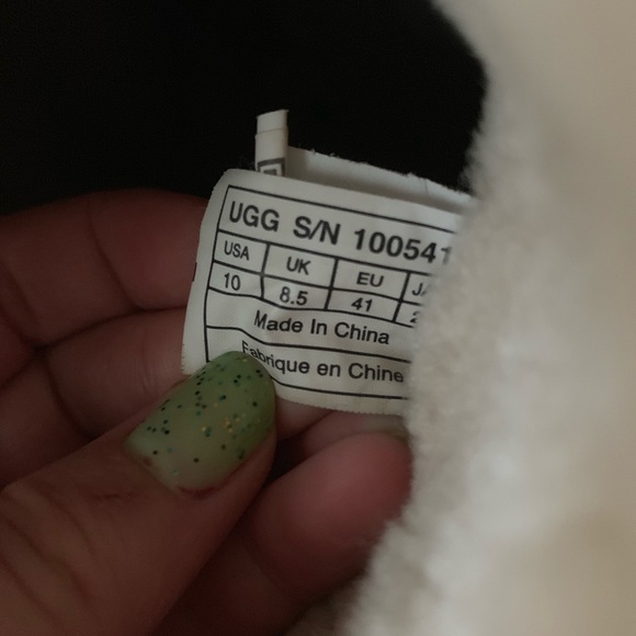 UGG boots - Picture 3 of 3